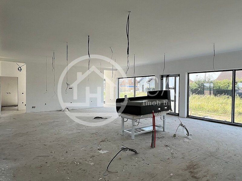 Casa noua pe nivel cu 6 camere de vanzare Santandrei Bihor - Poză 9