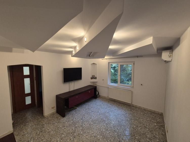 Apartament 3 camere Brancoveanu - Poză 1