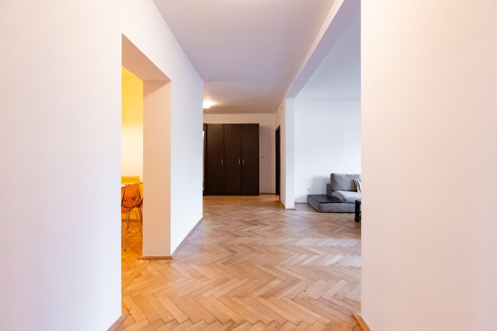 Apartament spatios cu garaj in zona Bogdanesti - Poză 7