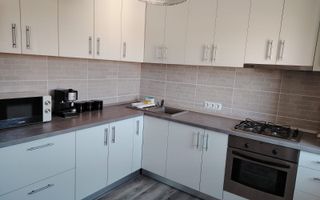 Apartament modern 3 camere 65 mp utili balcon zona Vasile Aaron - Poză 3