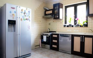 Vila spatioasa pt doua familii 10 camere Clinceni Monumentul Eroilor - Poză 8