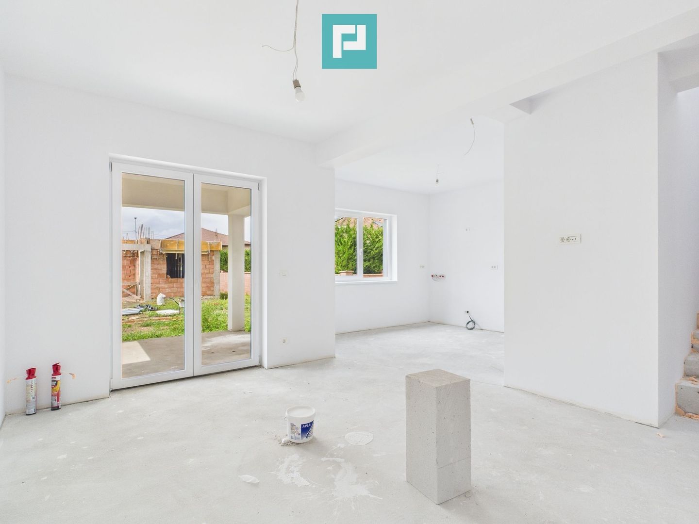 Duplex elegant  cu 5 camere în Dumbrăvița - Poză 3