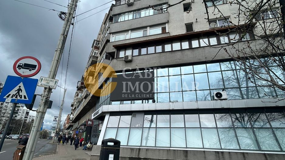 3 Camere | Independenței - Bloc pe Cadre - Poză 1