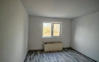 Garsoniera 22 mp,transformata din camera de camin,recent renovata. - Poză 1