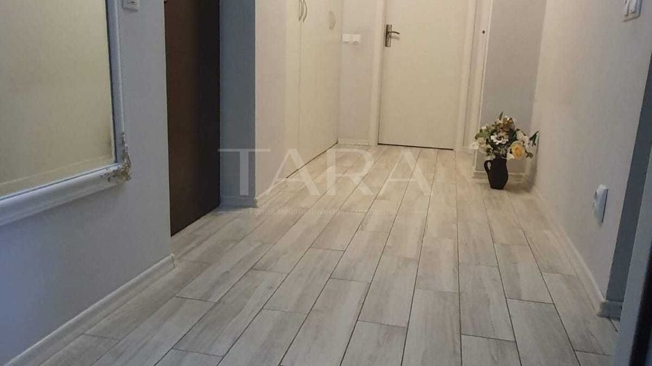 Apartament cu  2 camere de vanzare zona Vest - Poză 3