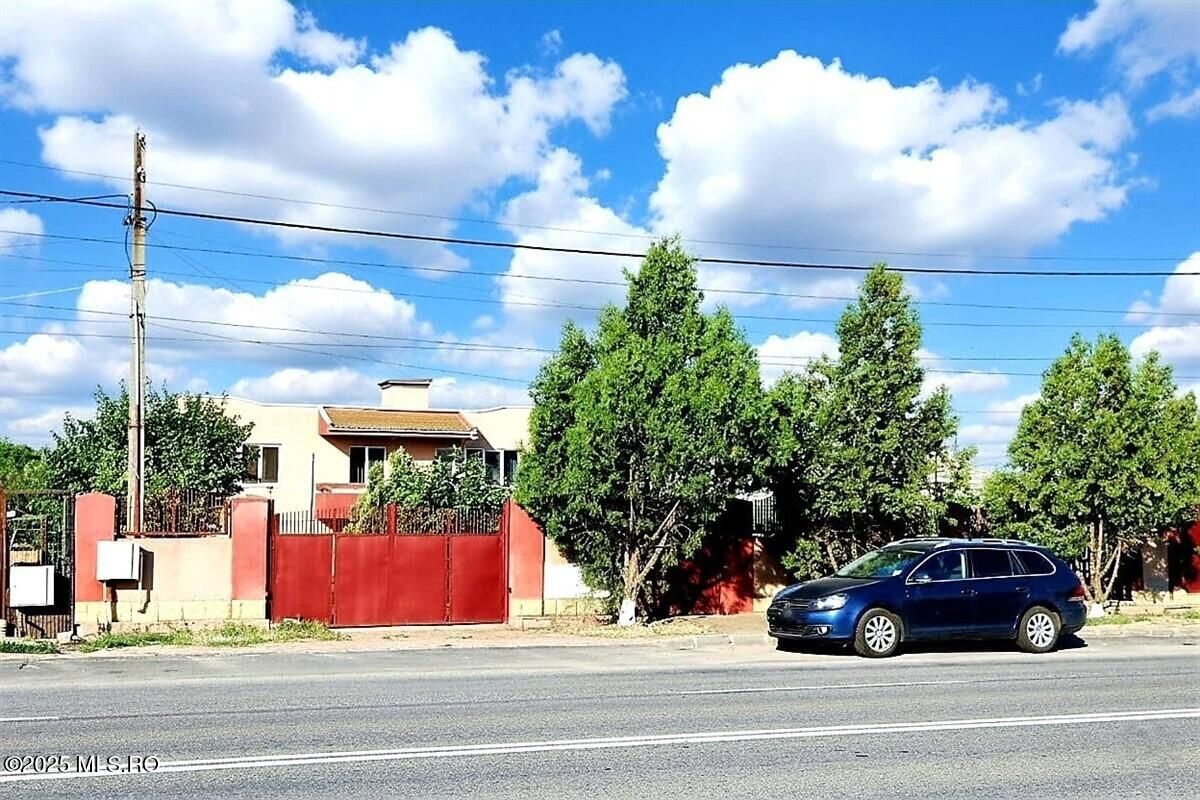 Ovidiu - Str. Nationala, Vila P+1E, teren 1094 mp, vedere la lac! - Poză 30