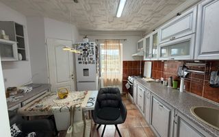 Apartament 2 camere de vânzare | Central, Mediaș | 55 mp - Poză 4