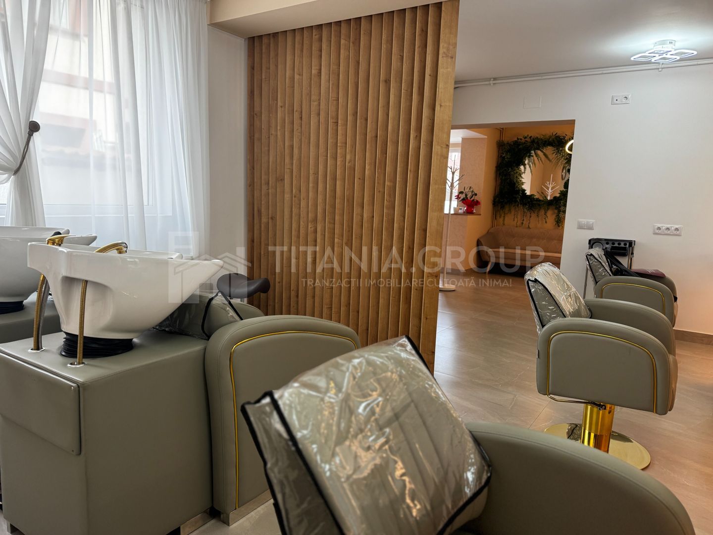 Afacere la Cheie -Salon de Coafură - Clientelă Formată - Zero Investitie - Poză 11