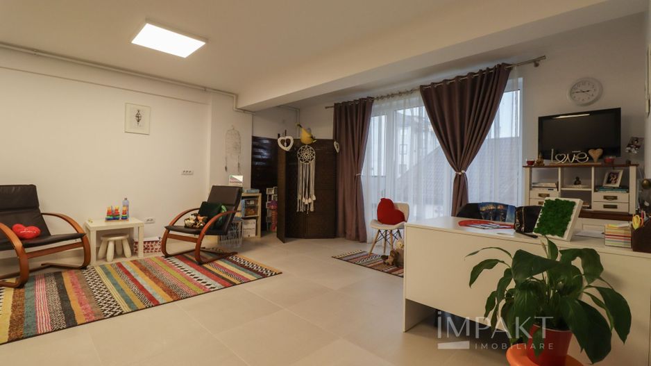 Penthouse dispus pe 2 niveluri in Dambul Rotund - Poză 24