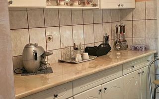 BRASADAS vinde ap 2 cam RENOVAT la PARTER in Micro 16. - Poză 1