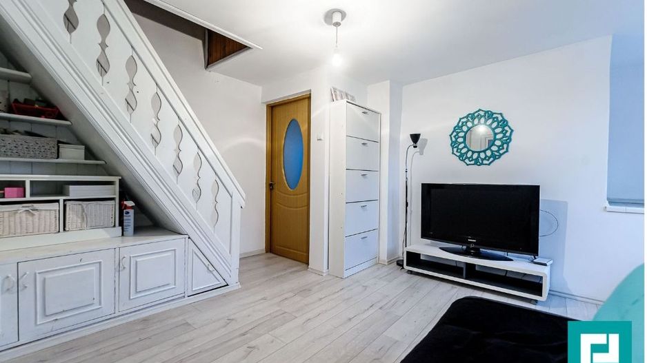 Proprietate cu 5 camere Aurel Vlaicu - Poză 14