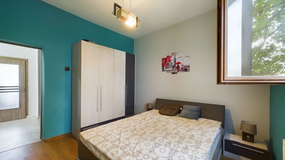 Proprietate multifuncțională într-o locație Centrală - Poză 10