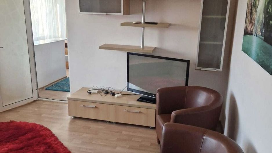 Apartament Constanta  2 camere etaj 4/4, centrala pe gaz - Poză 1