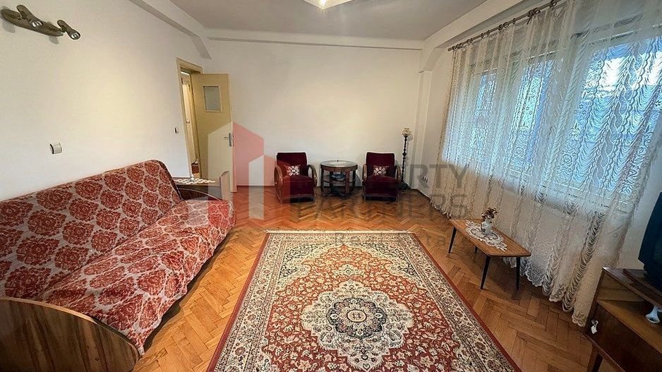 Apartament 3 camere, Bd. Carol I, vizavi de Hotel Montana, centrul Sinaiei - Poză 3
