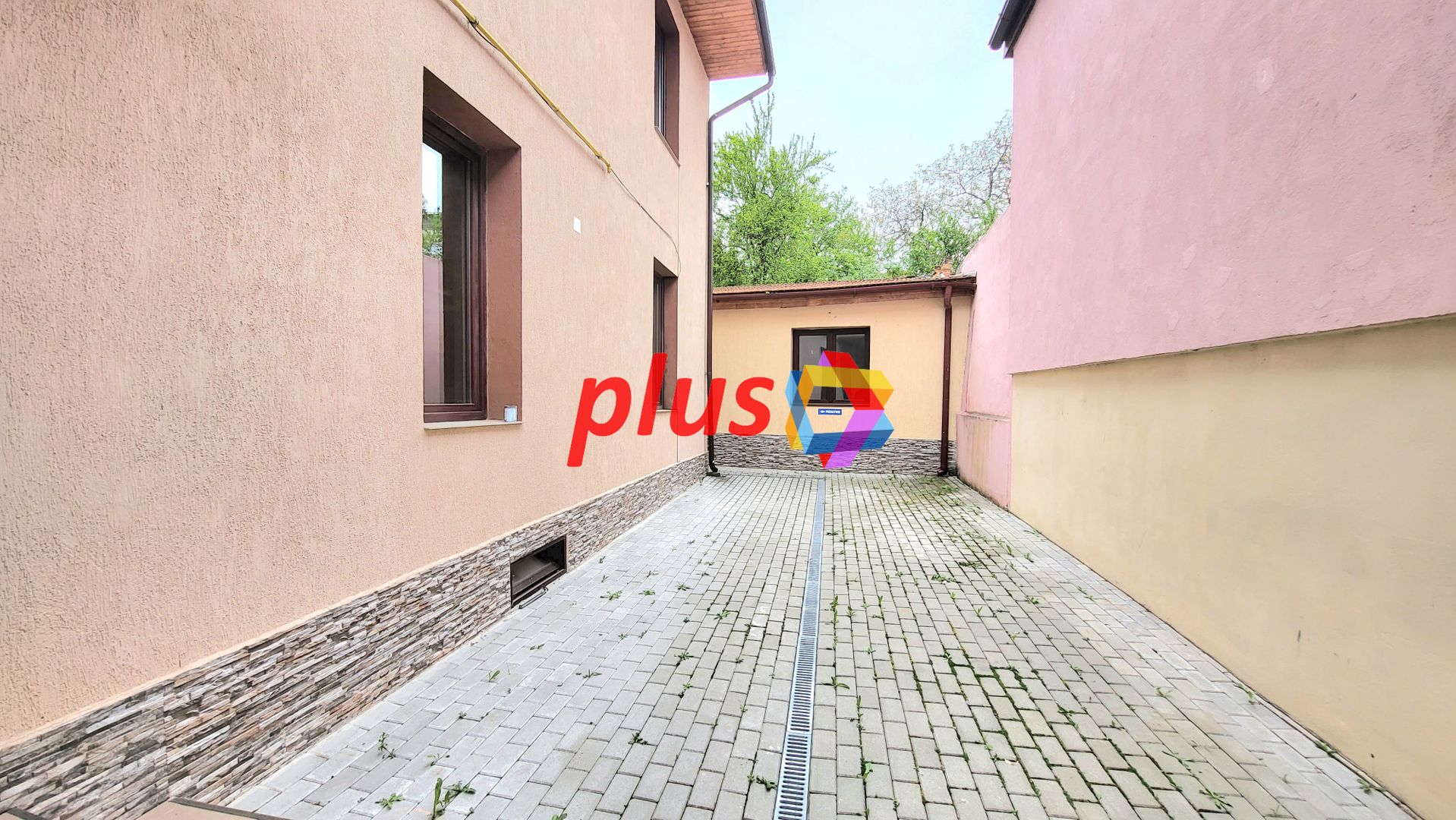 Clinica medicala - 400 mp  #plus-imo.ro - Poză 12