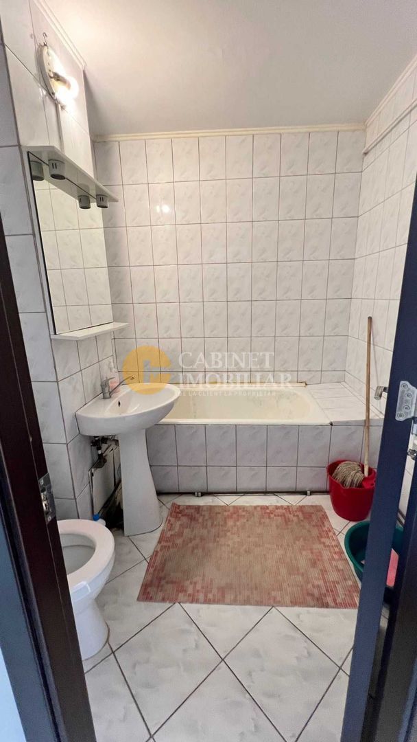 Nicolina -Apartament 3 Camere Decomandat - Bloc 1981 - Poză 7