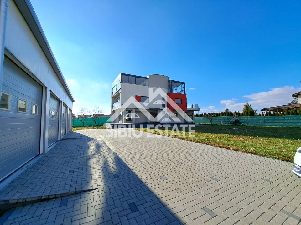 Casa cu 4 garaje, terase panoramice, teren mare - Poză 6
