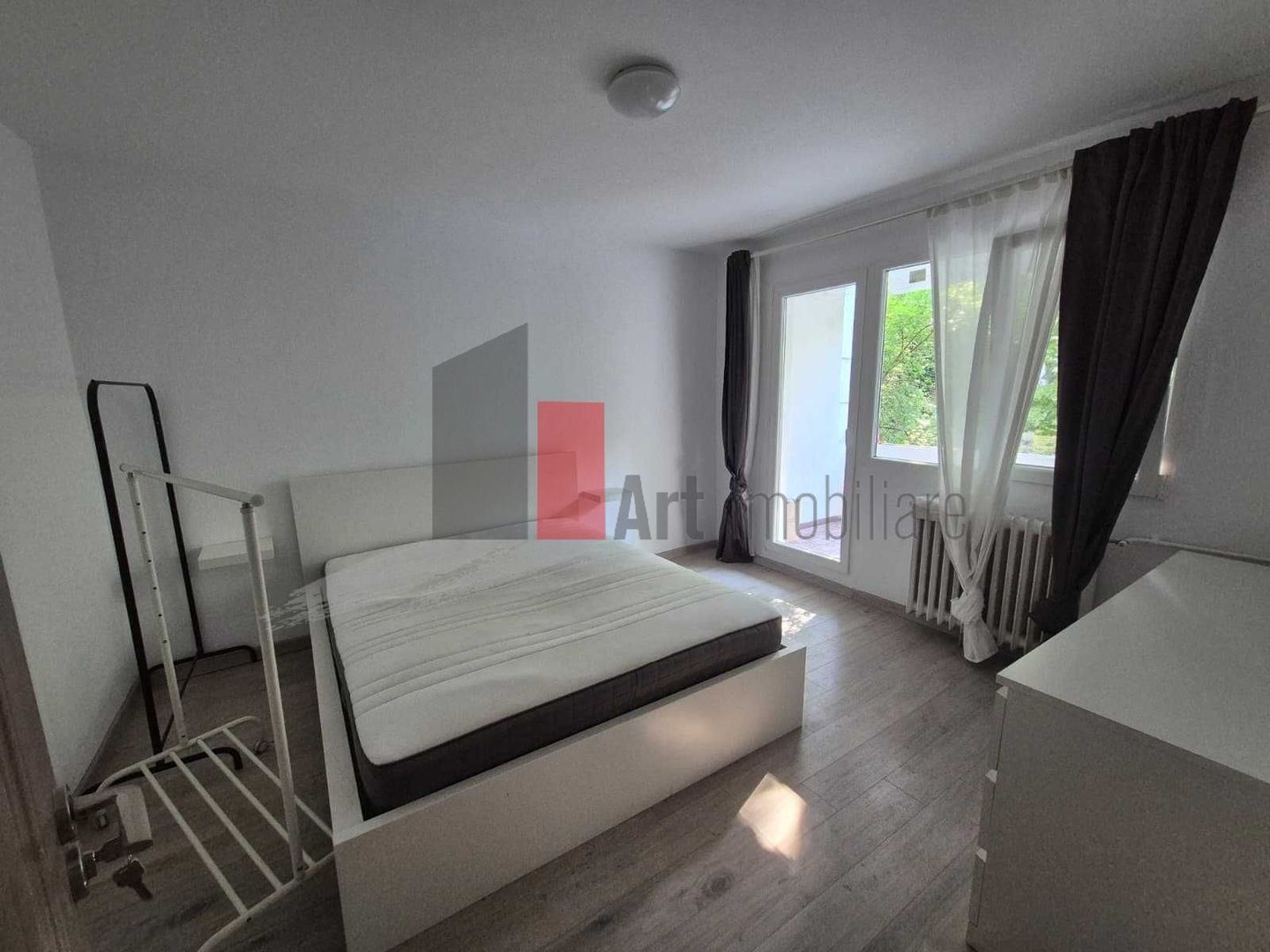 Închiriere apartament 4 camere- zona Politehnicii - Poză 4