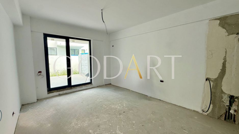 Apartament 3 camere | Curte | Singur pe etaj - Poză 2