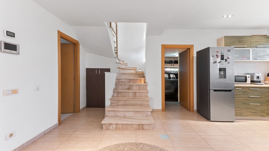 VANZARE Vilă PREMIUM cu 6 camere în zona Central, OTOPENI - Poză 18