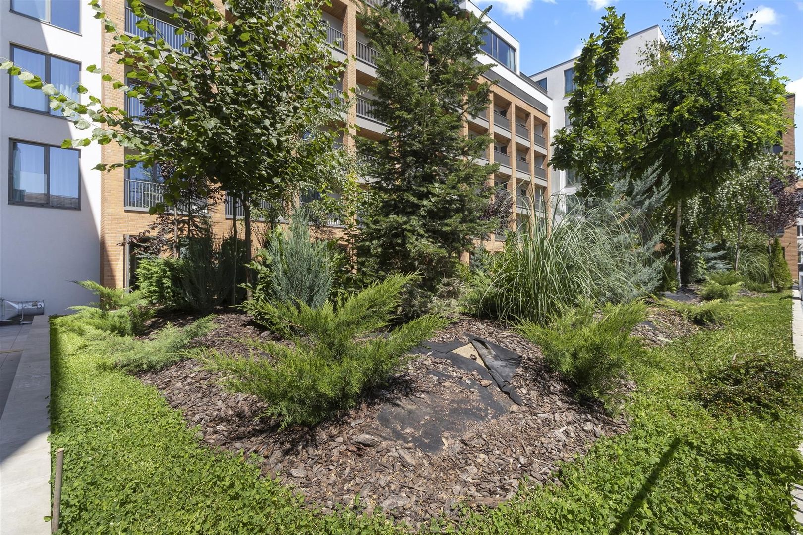 Apartament 25 cam Premium Central | Parcare Subterana si Utilitati incluse - Poză 16