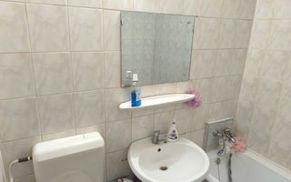 Garsoniera zona Basarabiei - Nicoale Sebe - Poză 1