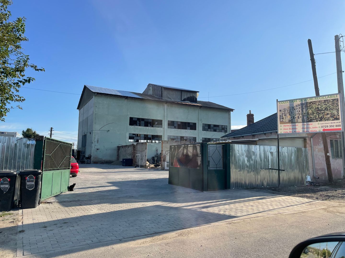 De Vanzare Spatiu de Productie si Depozitare cu preluare de chirias - Poză 1