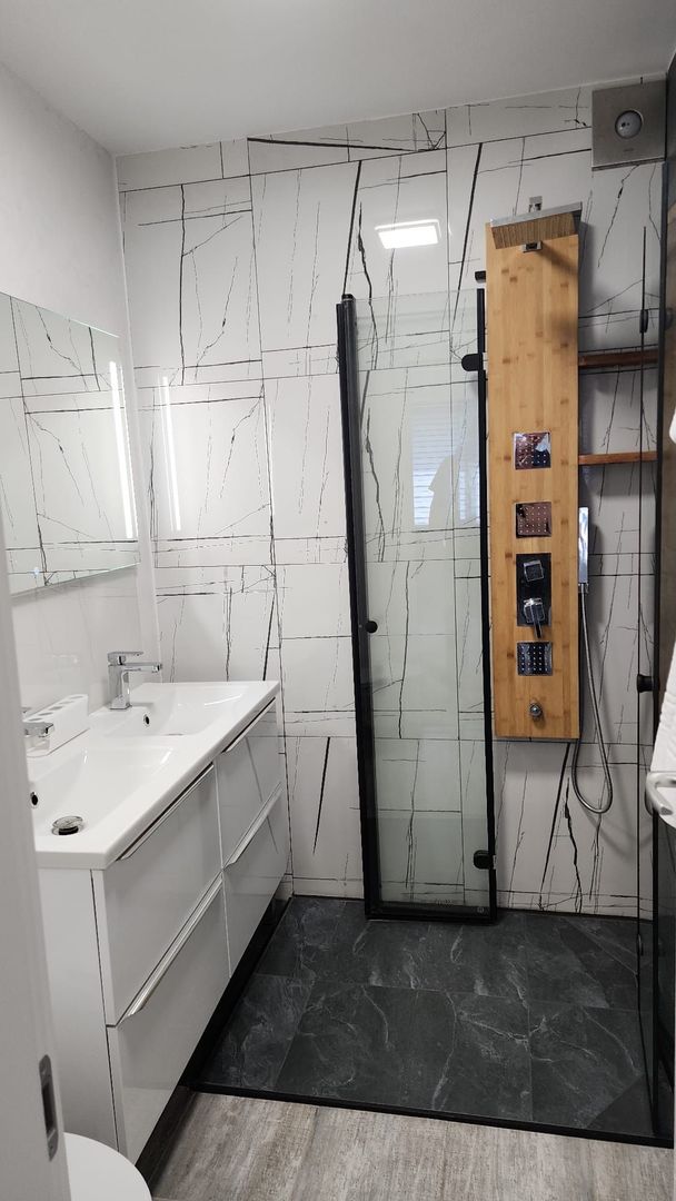 APARTAMENT MOBILAT SI UTILAT METROU ZONA 1 MAI - Poză 9