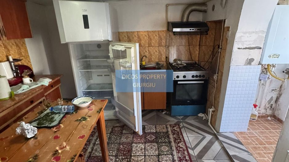 De Vânzare - Casă, Strada Griviței - Poză 9