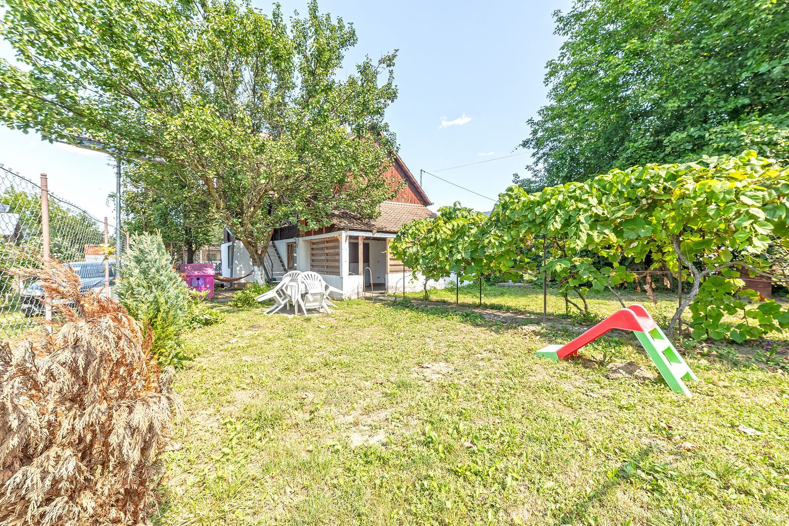 Casă într-o zonă liniștită, pe Insula Mureș - Poză 6