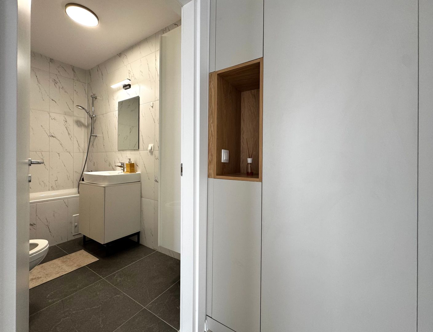Eleganță la apus – apartament 3 camere, în zona Lipovei, lângă pădure - Poză 14
