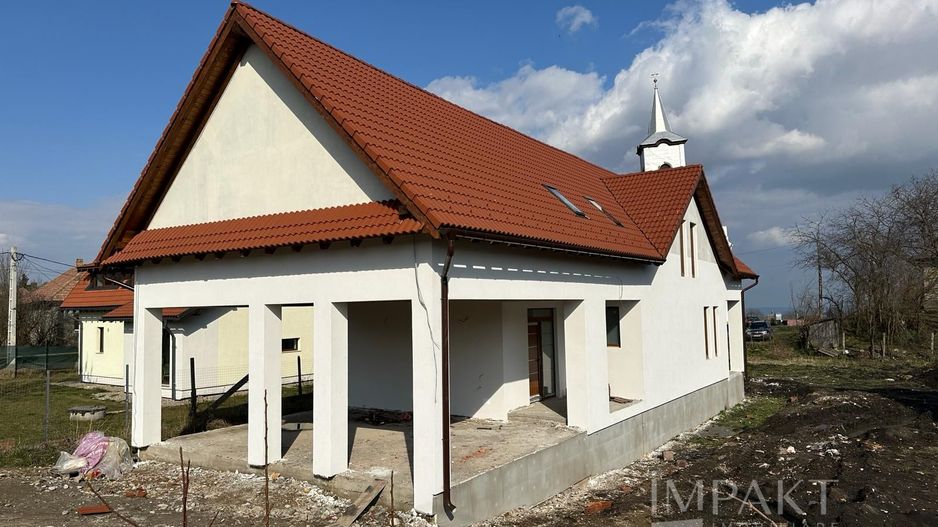 Casa spatioasa cu 1000 mp teren in Aiton - Poză 18