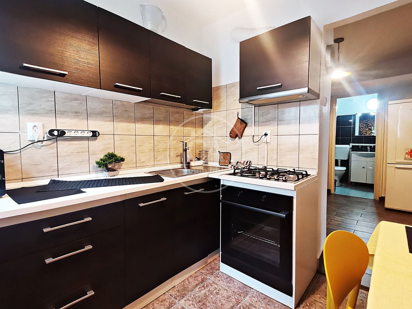Apartament de inchiriat cu 2 camere in zona Dacia, Oradea - Poză 5