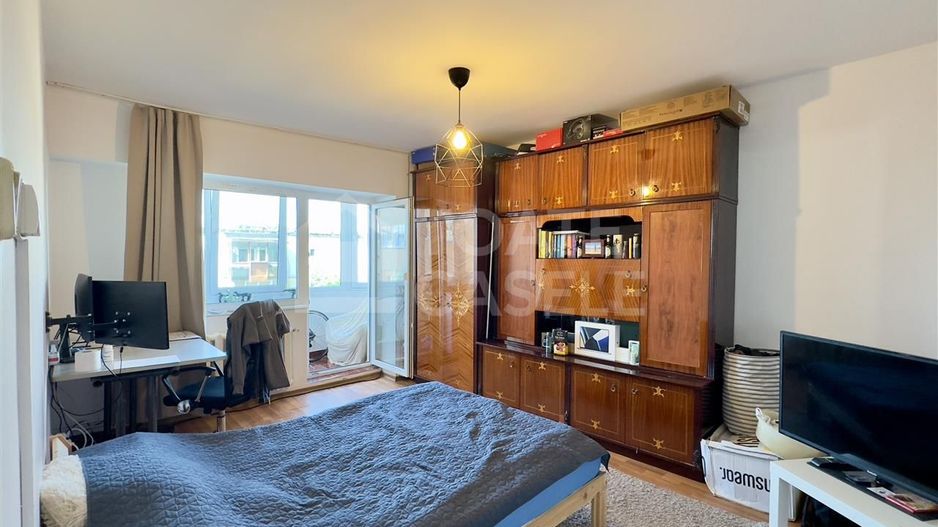 Apartament cu 3 camere, etaj intermediar, garaj, zona Cinema Marasti - Poză 2