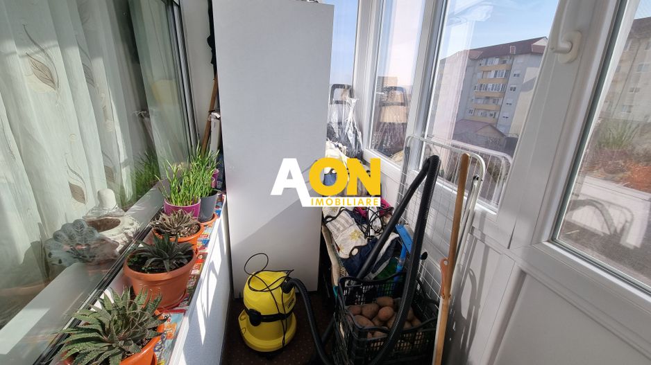 De vanzare apartament 3 camere, zona Kaufland, Cetate - Poză 10