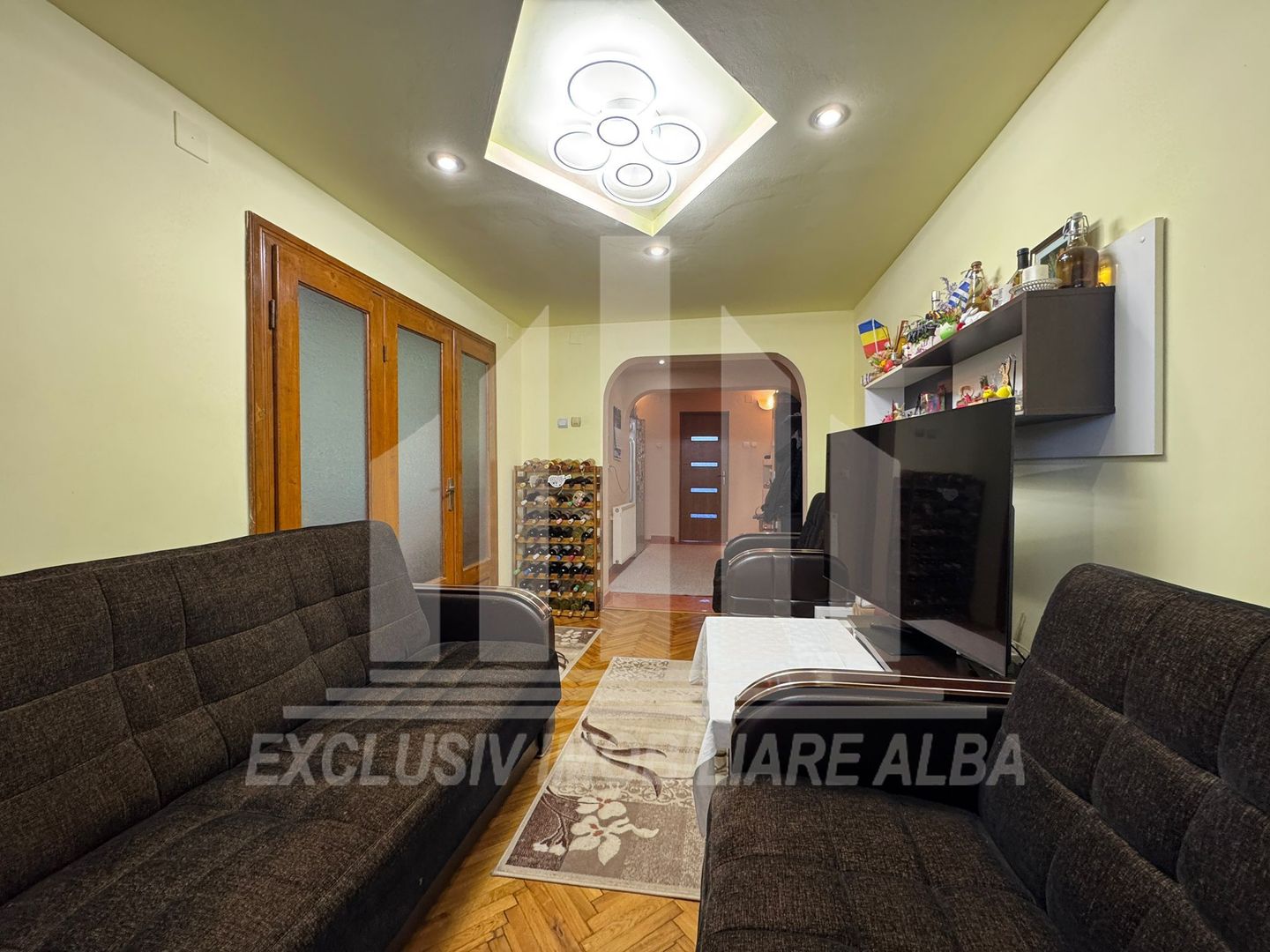 Apartament cu 2 camere de vanzare, Cetate - Poză 2