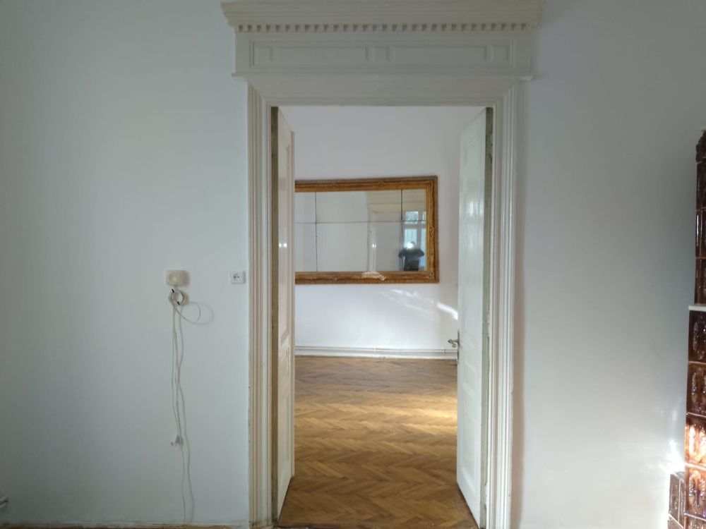 Inchiriez casa la curte in centru,zona Foisorul de Foc - Poză 3