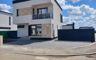 Vanzare Vila P+1 în cartier select - Poză 1