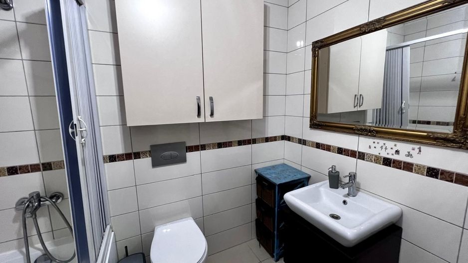 Apartament cu 3 camere de inchiriat in Cosmopolis - Poză 3