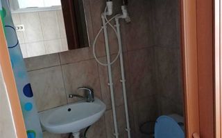 Garsonieră mobilată pentru închiriere în zona Alexandru cel Bun, lângă Liceul de Mecatronică - Poză 1