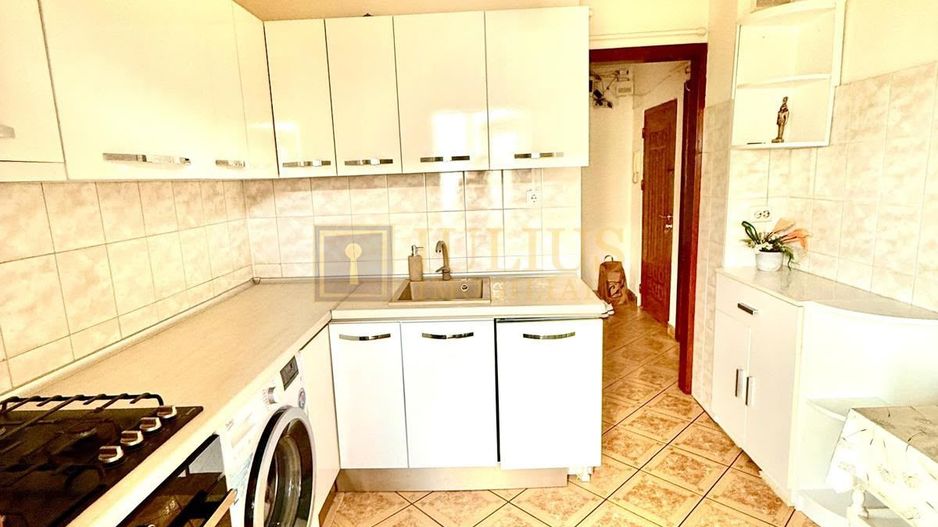 Apartament cu 3 camere in zona Girocului - Poză 10