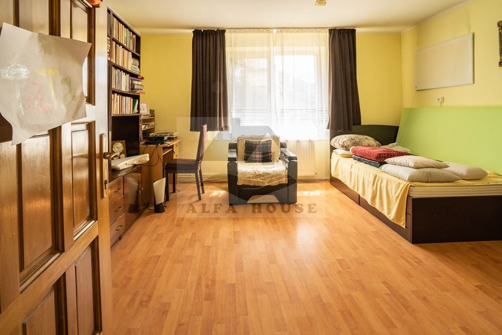 Casa individuala Sacele, 250 mp + 40 mp garaj + 556 mp curte - Poză 16