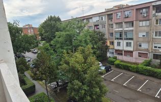 🏡 DE VÂNZARE – APARTAMENT 2 CAMERE | ZONA M4, BL. C42 🏡, ETAJ 3!