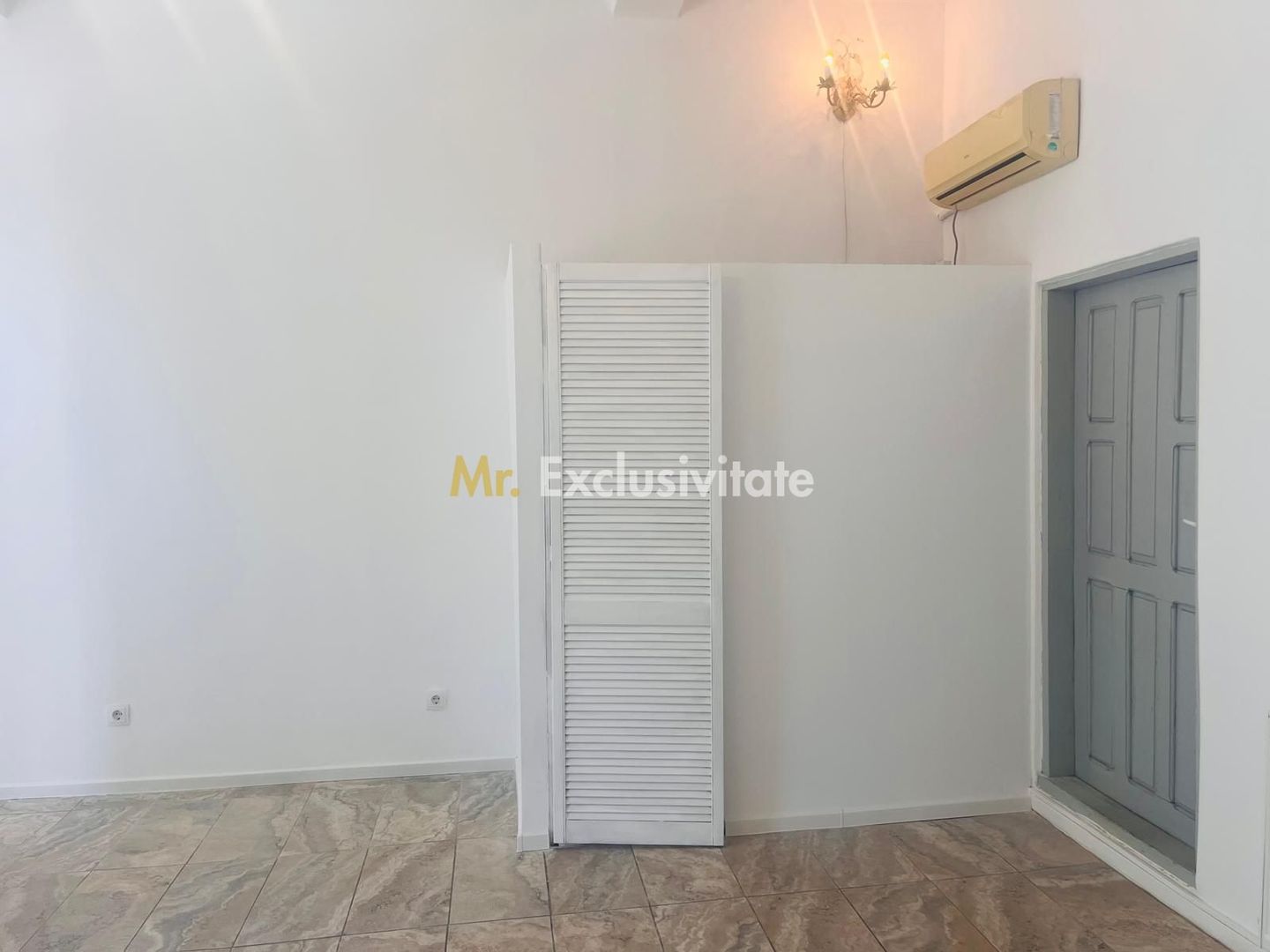 Spatiu stradal, central, cu vad comercial si vizibilitate excelenta - Poză 12