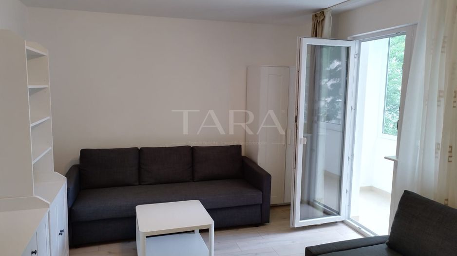 Apartament cu 3 camere decomandate, renovat complet, zona Piața Flora. - Poză 1