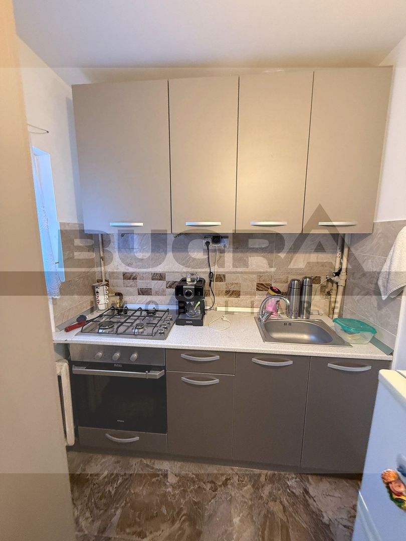 Garsoniera, 28 mp, balcon, zona Golden Tulip - Poză 3