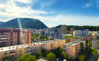 Exclusivitate - Zona Carpatilor, apartament decomandat, insorit, loc de parcare - Poză 1