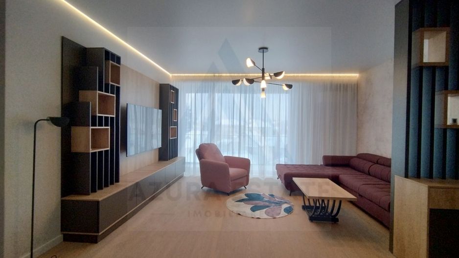 Apartament lux 85 mp utili 3 camere 2 bai si parcare subterana Central - Poză 1