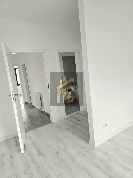 ​Casă 3 camere, 2 băi, curte generoasă 471 mp - Complex Luna, Balotești - Poză 8