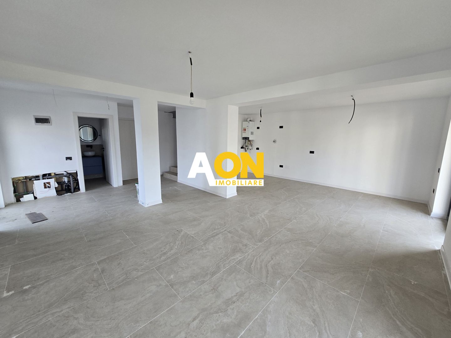 1/2 Duplex de Vânzare, 4 Camere, 350mp Teren, Zona Dealul Furcilor - Poză 3